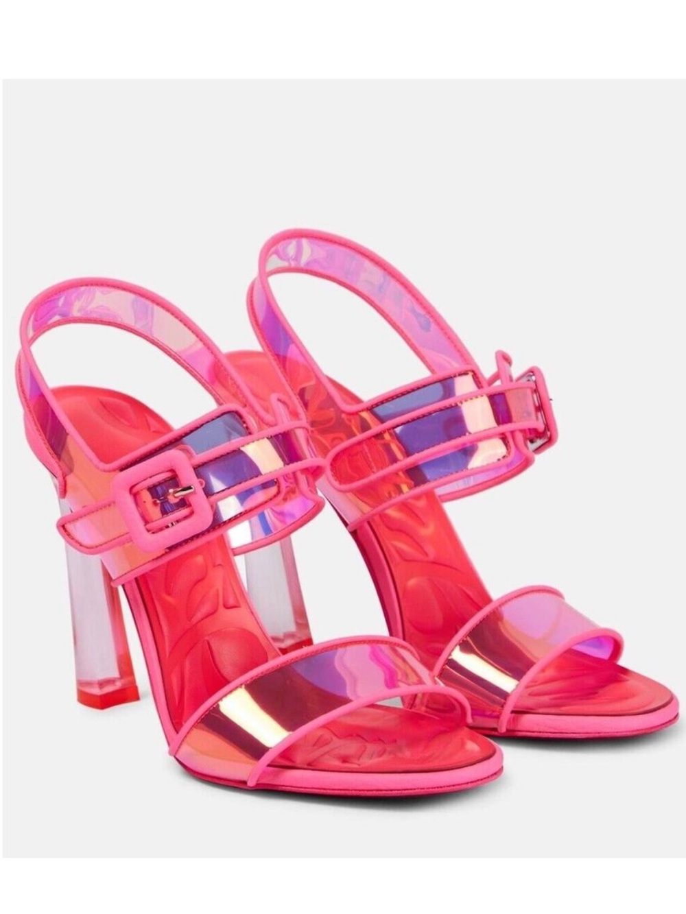 Christian Louboutin Loubi
Duniss Holographic heels
100mm RETAIL 1,095